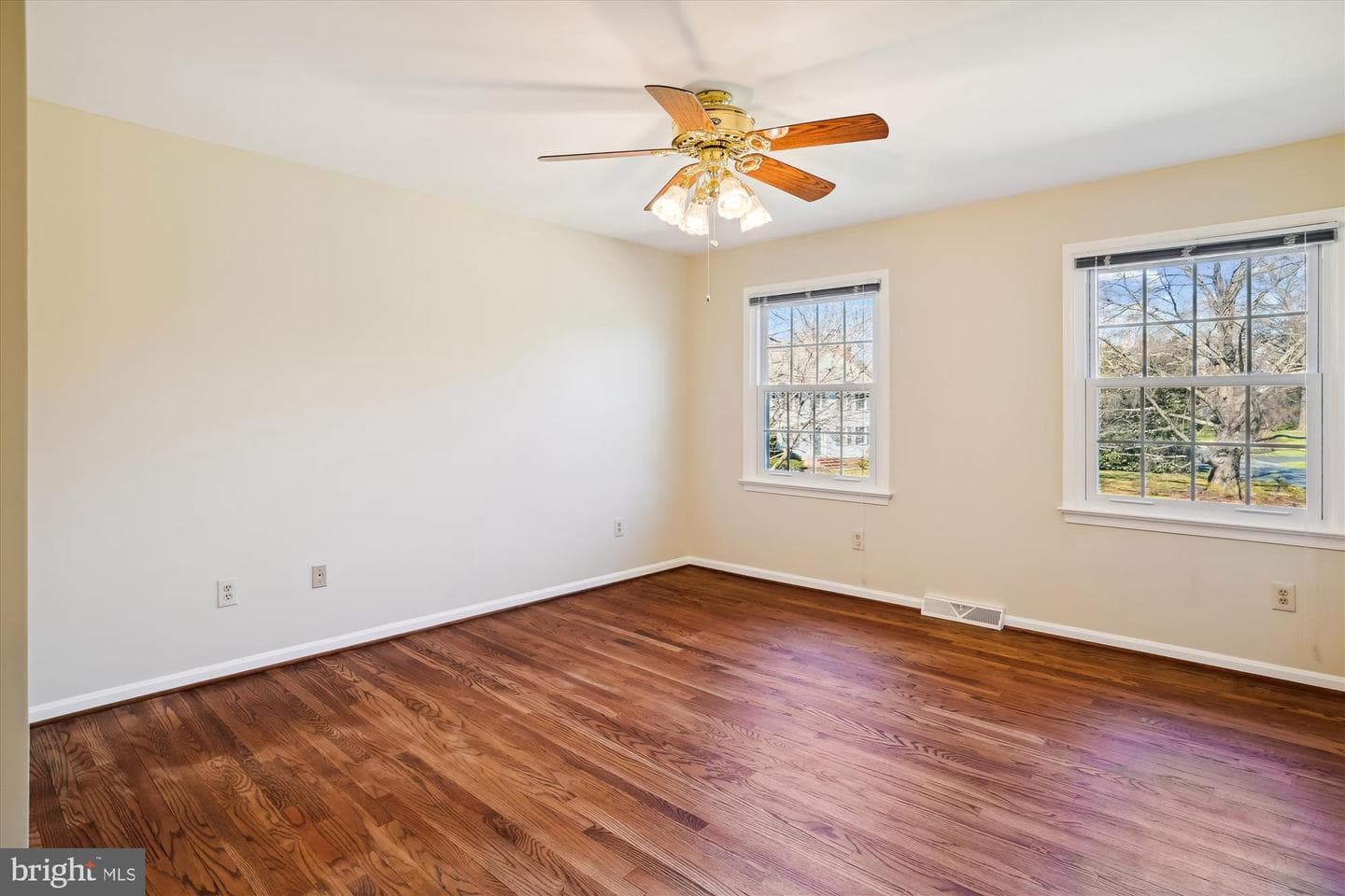 144 Cardamon Drive photo 33