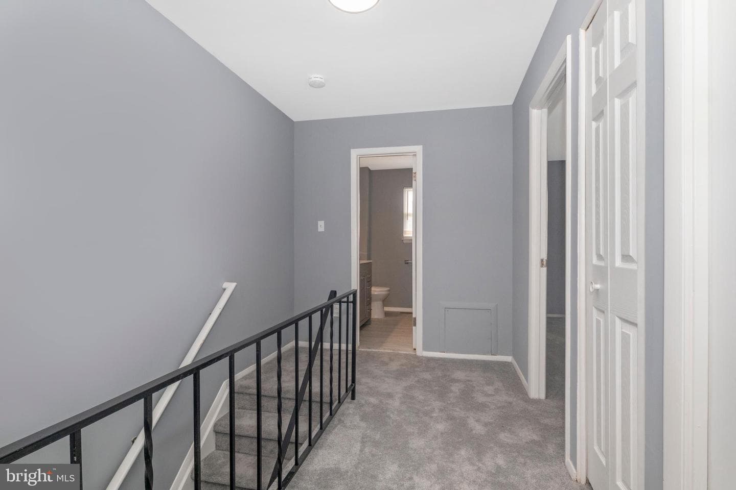 457 Kenilworth Court photo 18