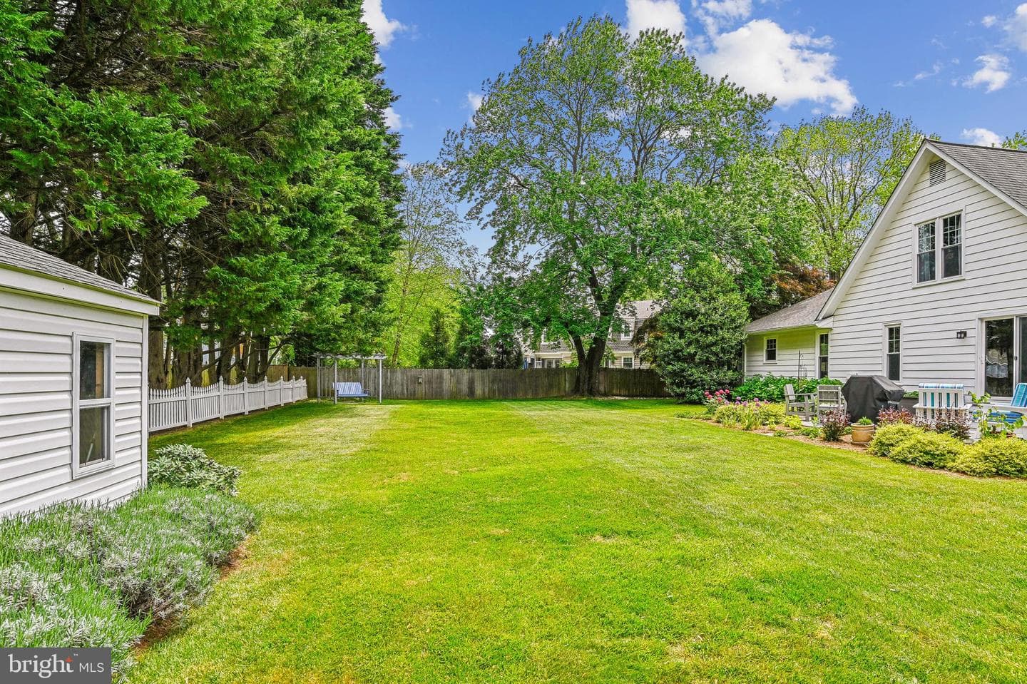84 Tarragon Lane photo 31