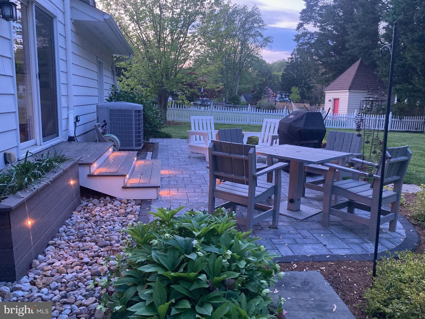 84 Tarragon Lane photo 33