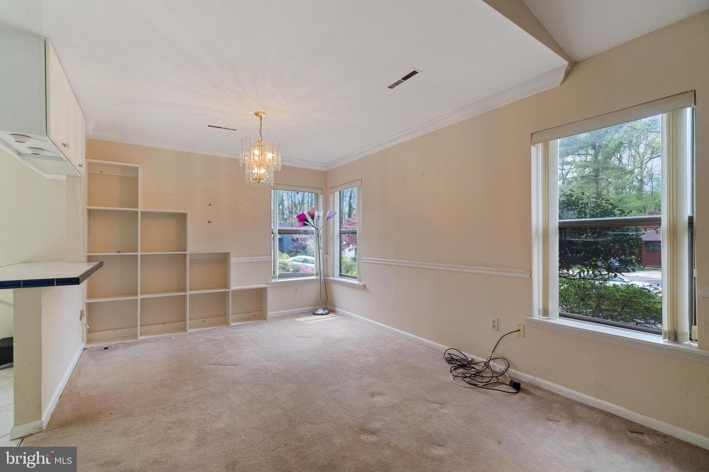 1817 Glade Court photo 3