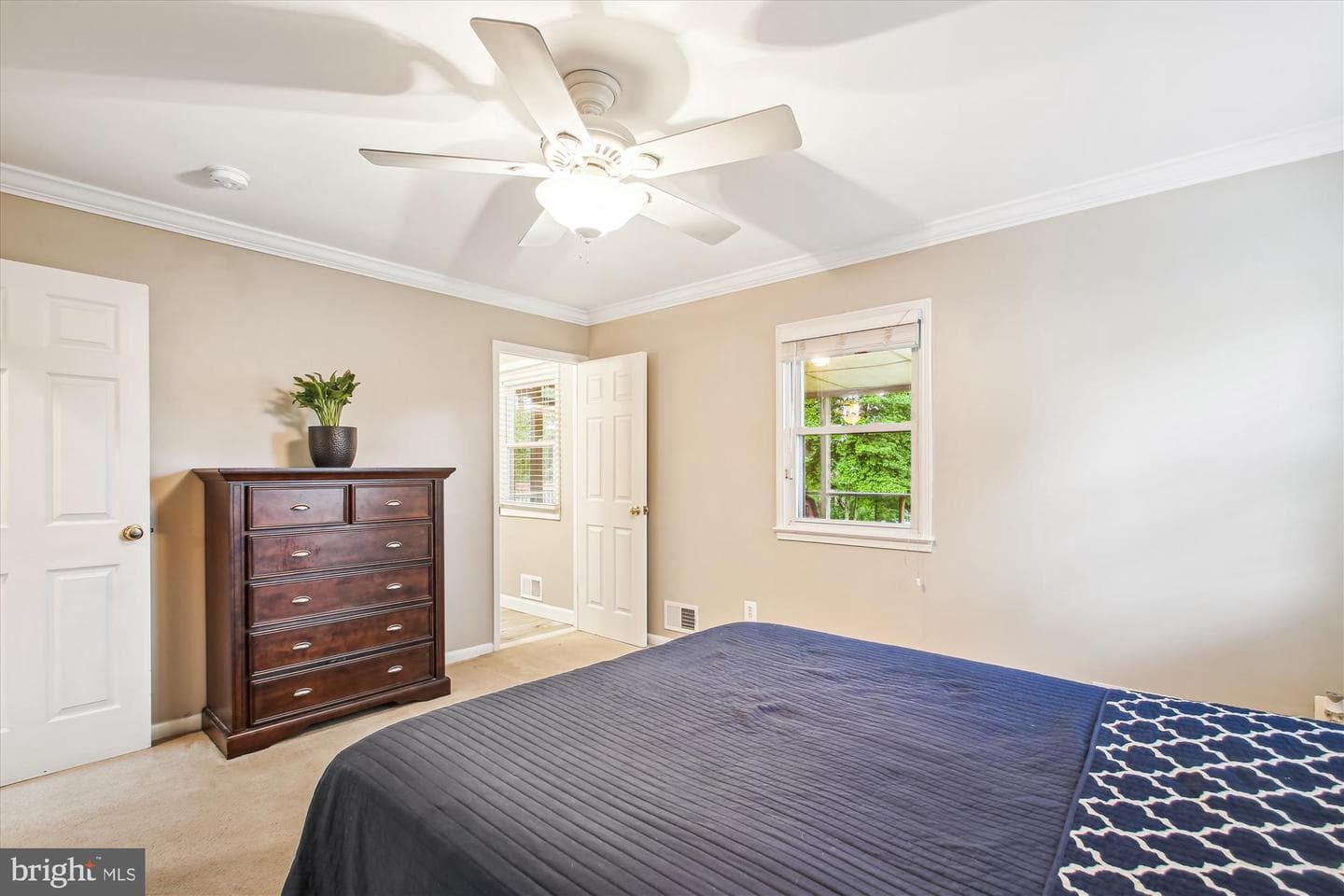 992 Seville Court photo 15