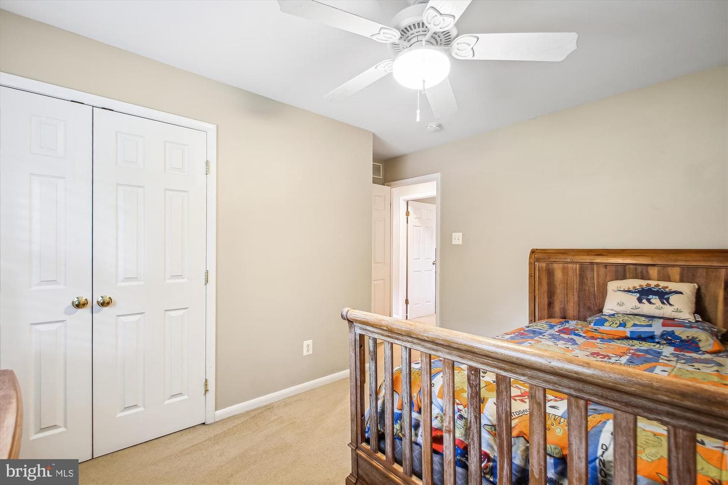 992 Seville Court photo 23