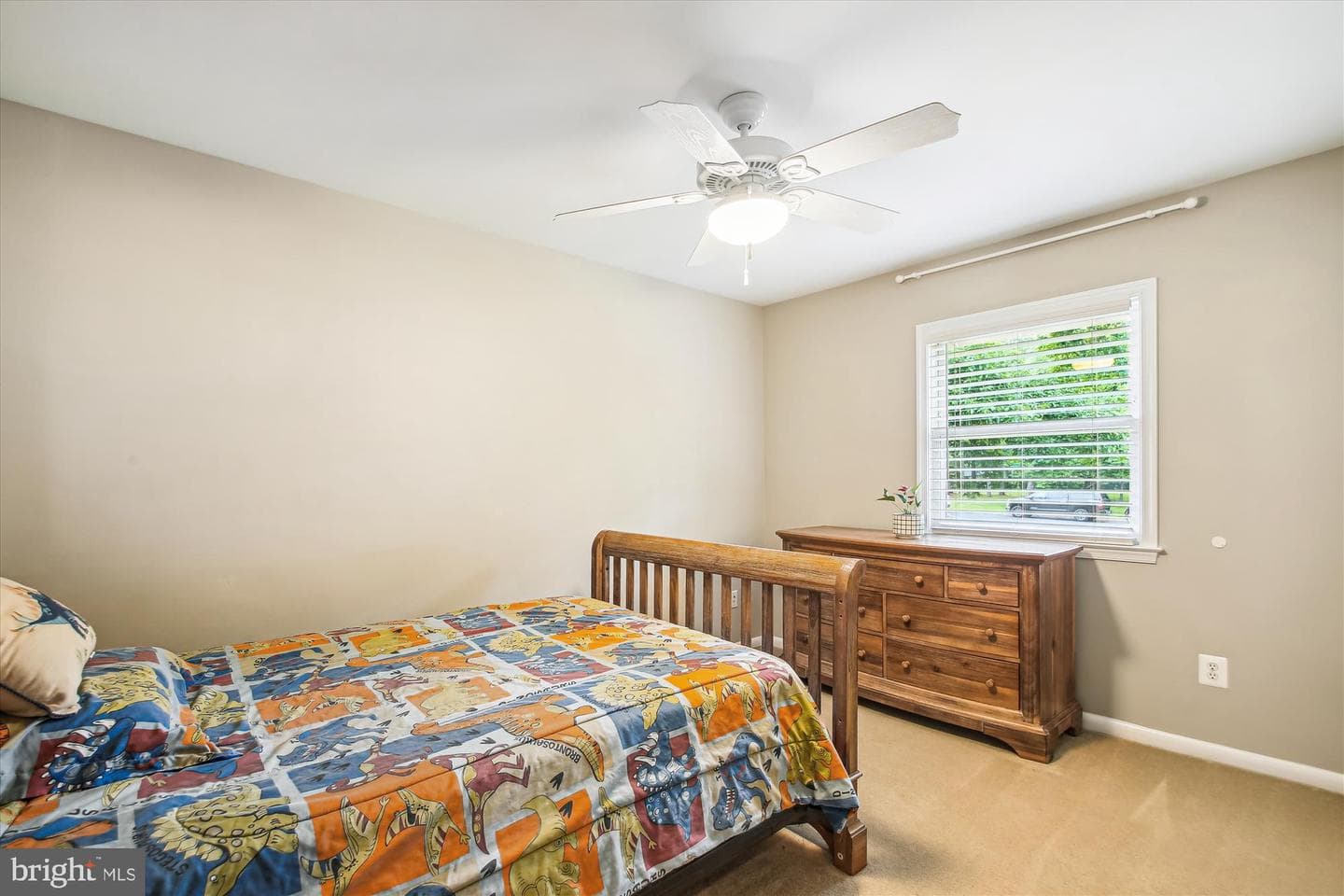 992 Seville Court photo 24
