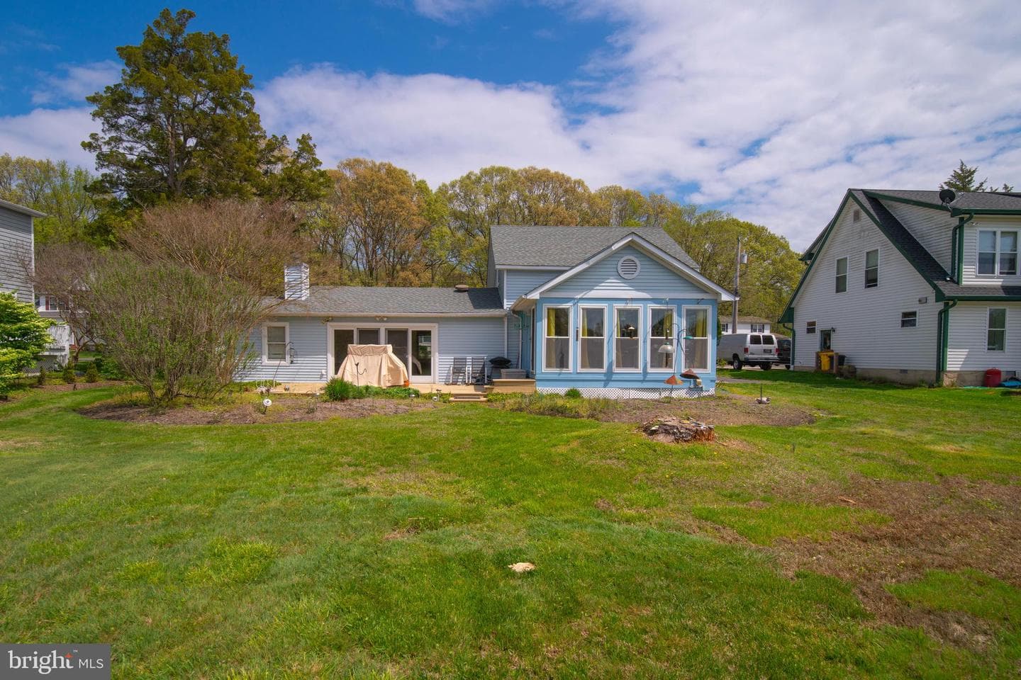 5930 Sneed Drive photo 9