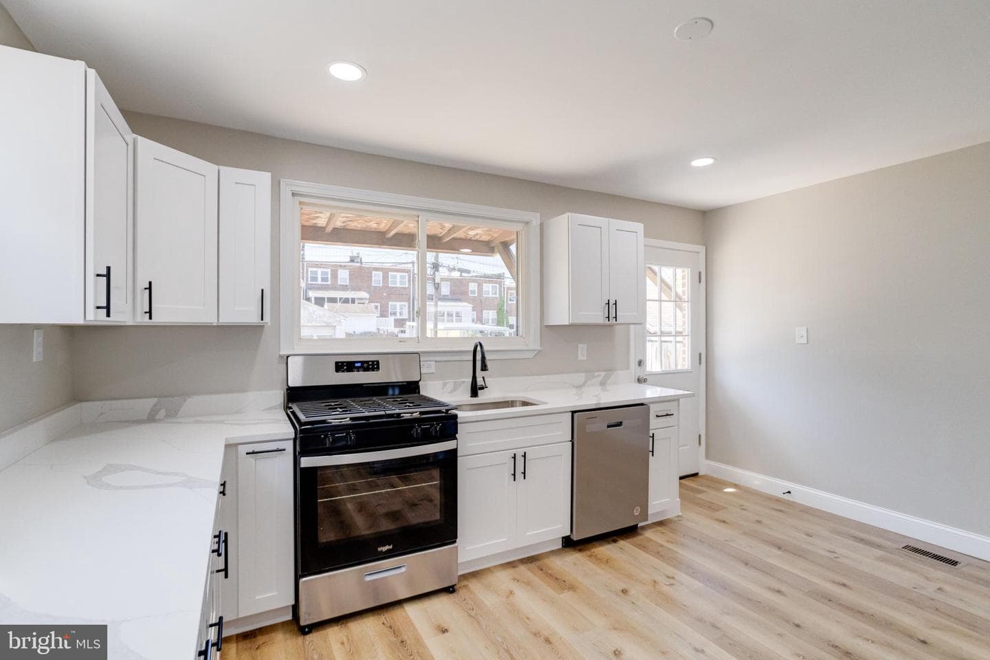 319 Arden Road W photo 11