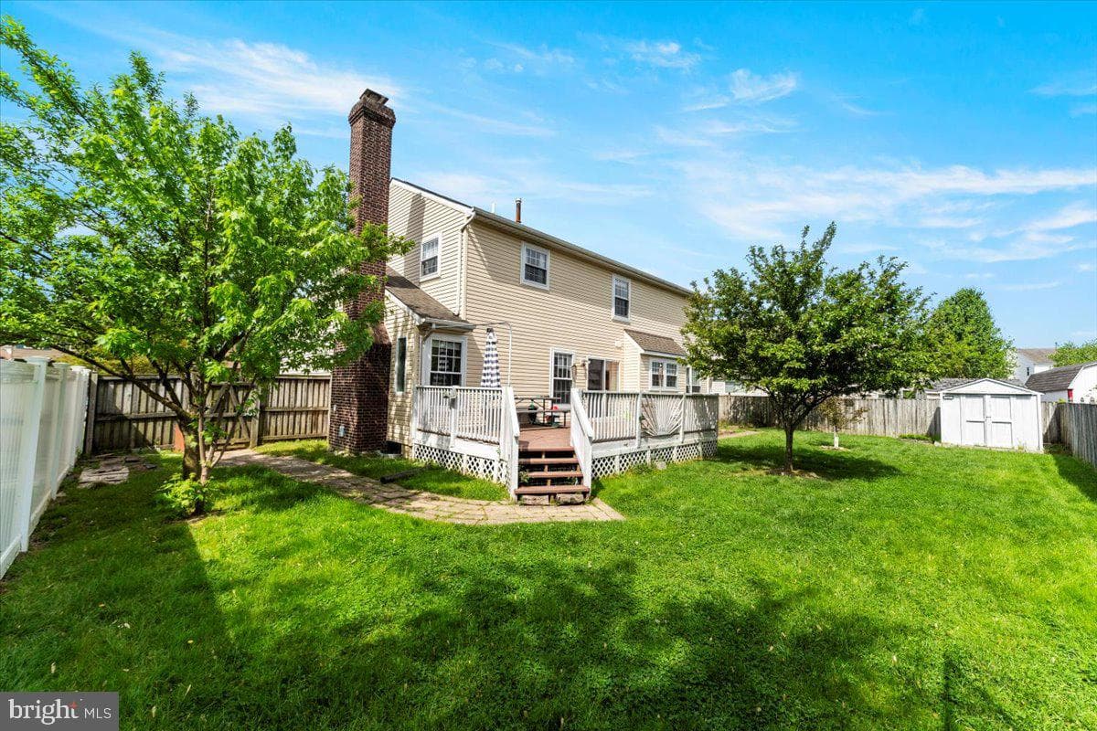1803 Baffin Street photo 20