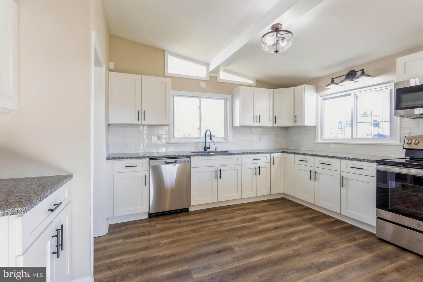 1666 Bay Ridge Road photo 10