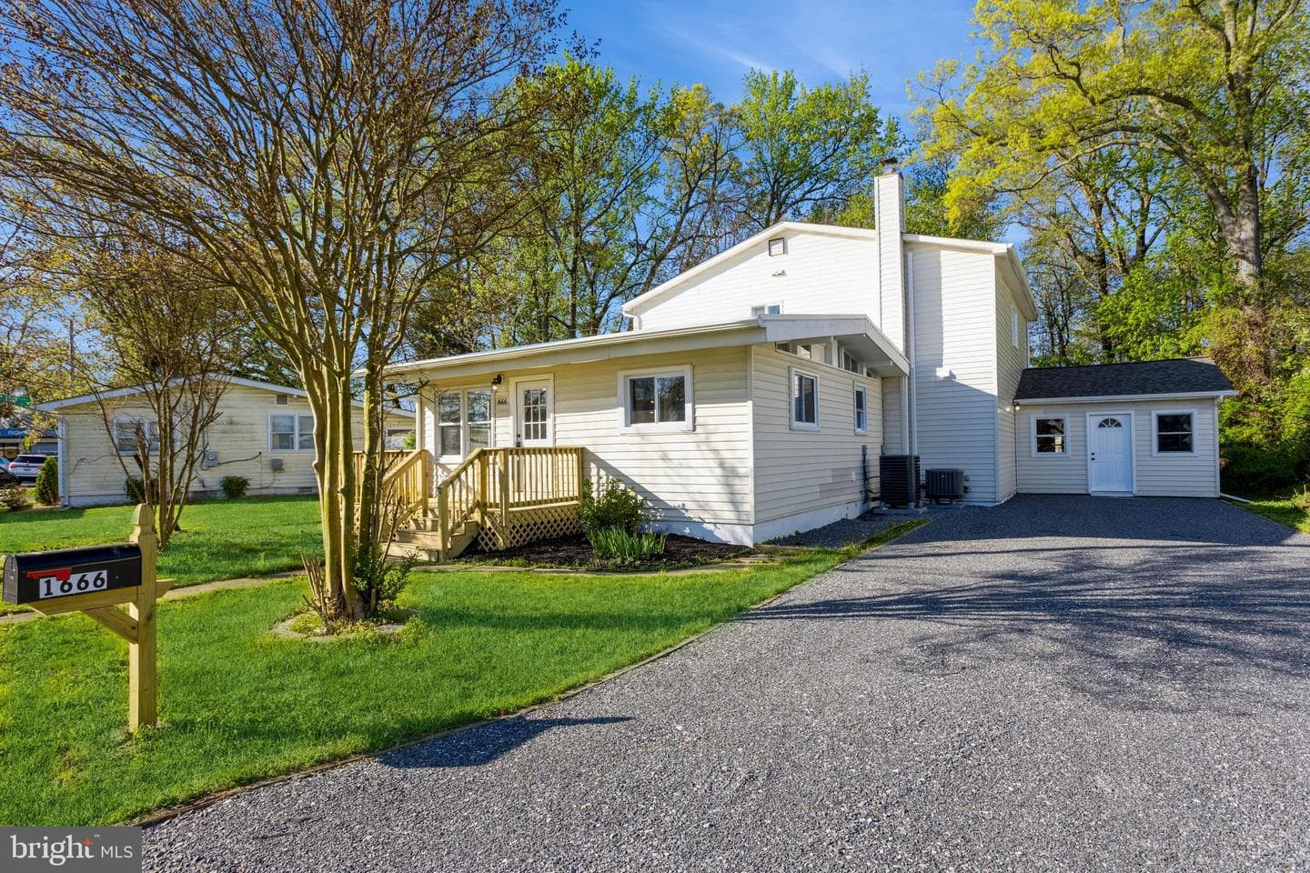 1666 Bay Ridge Road photo 3