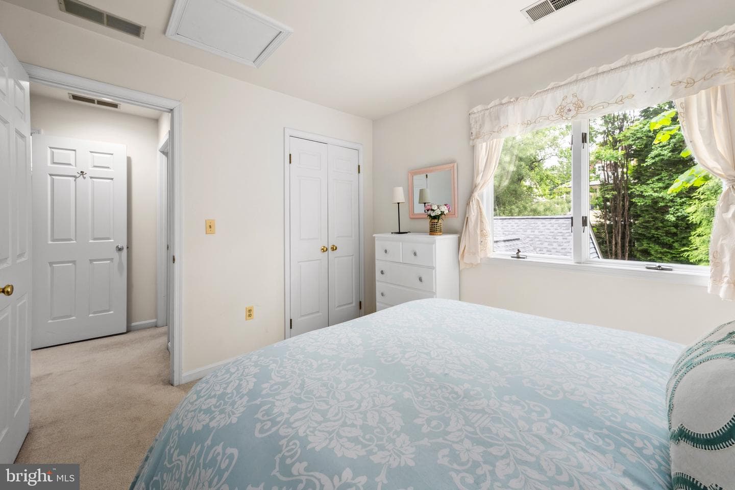 24 Steele Avenue photo 38