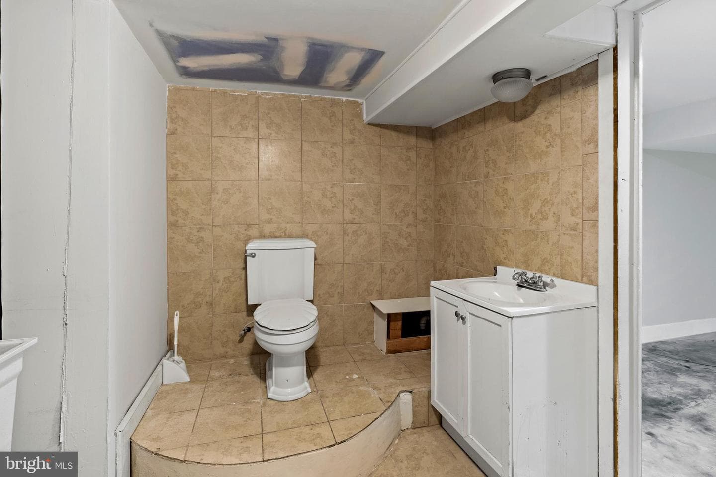 107 Phelps Avenue photo 25