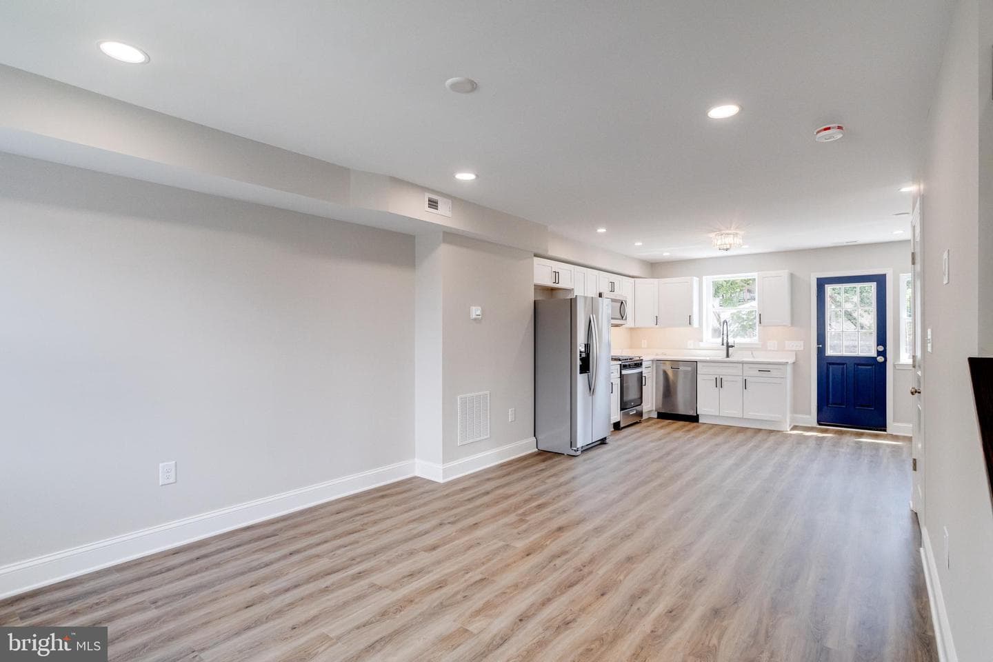 131 W Meadow Road photo 7