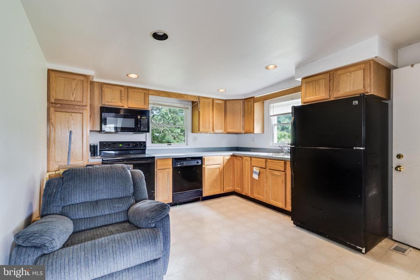 8453 Woodland Road photo 10