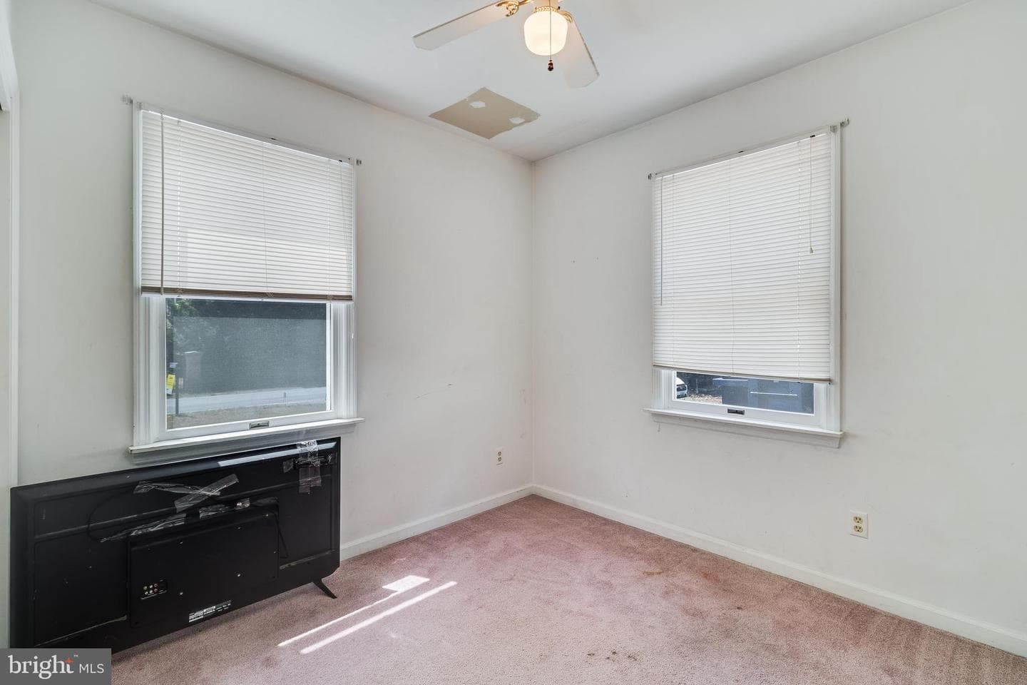 8453 Woodland Road photo 15