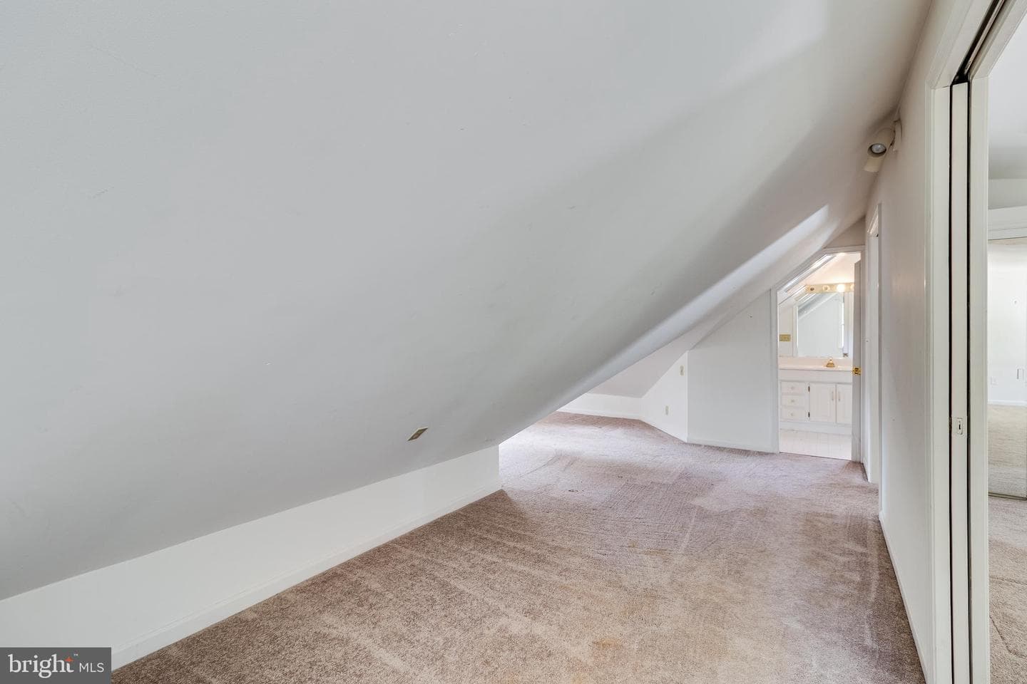 8453 Woodland Road photo 19