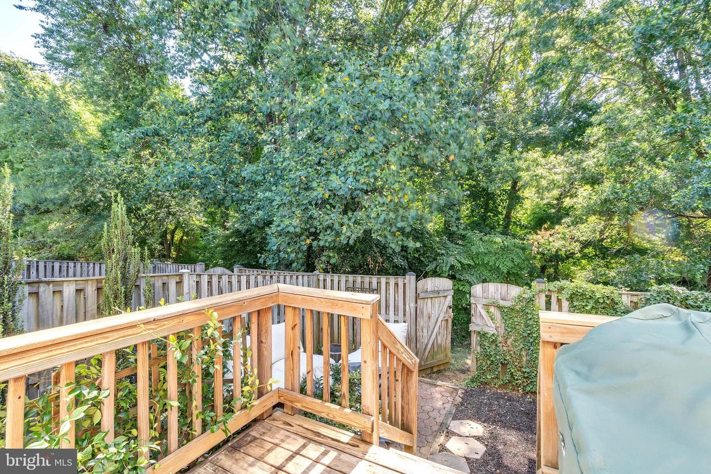 1204 Quaker Ridge Drive photo 25