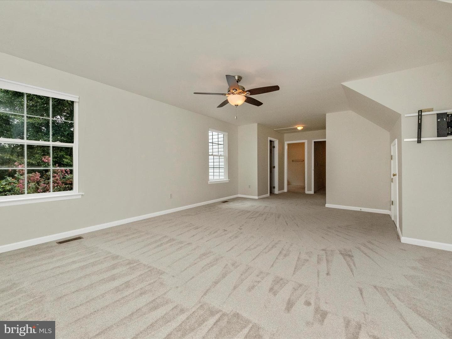 105 Hillsmere Court photo 26