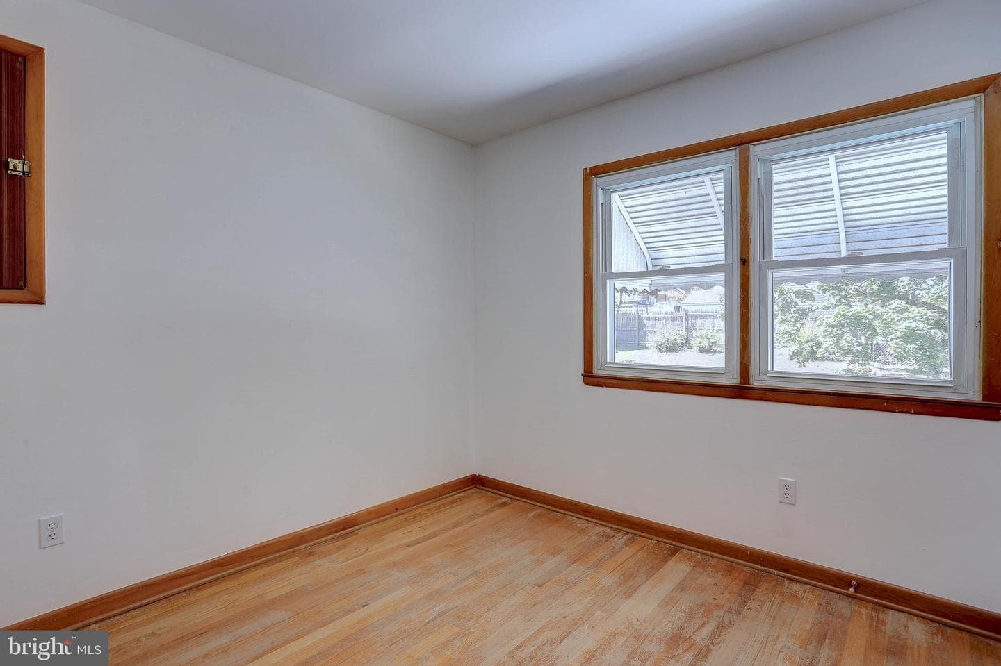 8434 Bay Drive photo 19
