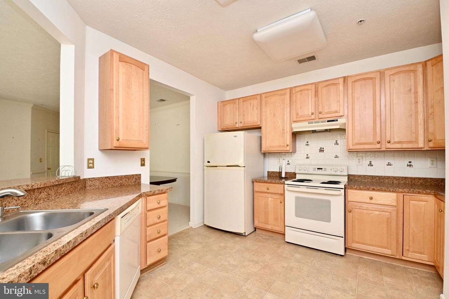 2496 Amber Orchard Court E #202 photo 17