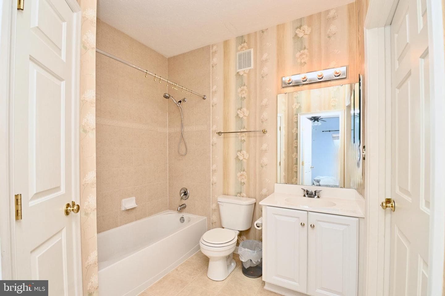 2496 Amber Orchard Court E #202 photo 30