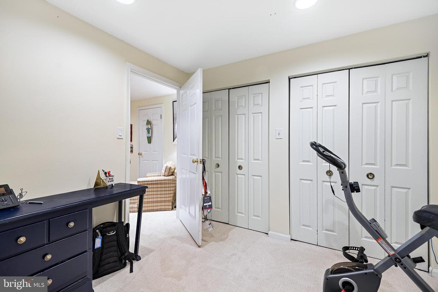 785 Blenheim Court photo 23