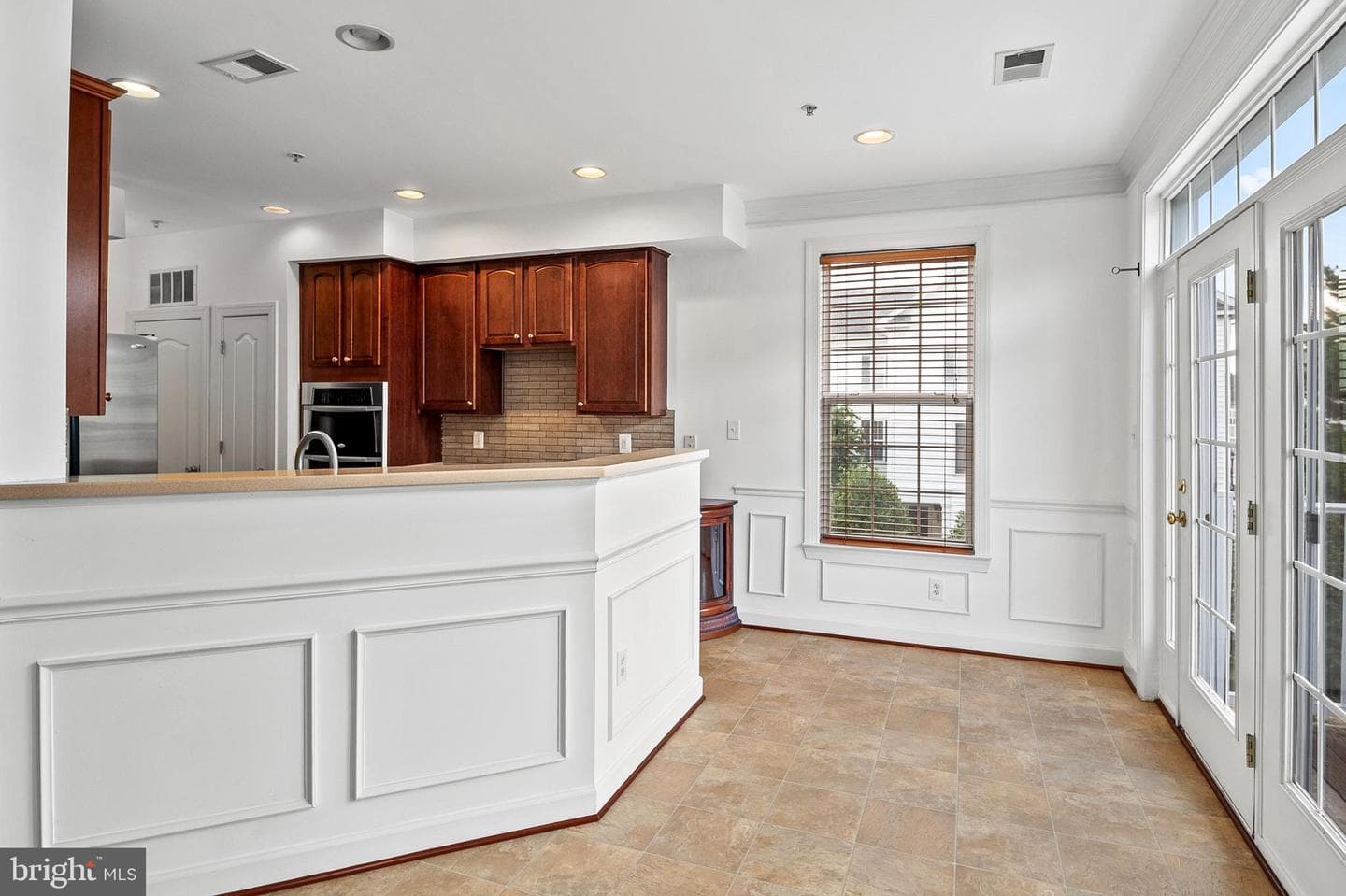 3404 Carriage Walk Court #2-A photo 7
