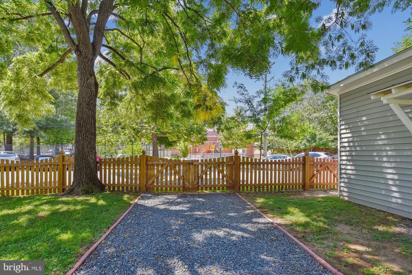 411 Melvin Avenue photo 36