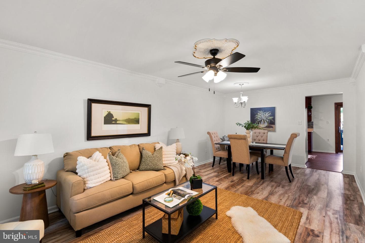 1492 Mara Vista Court photo 4