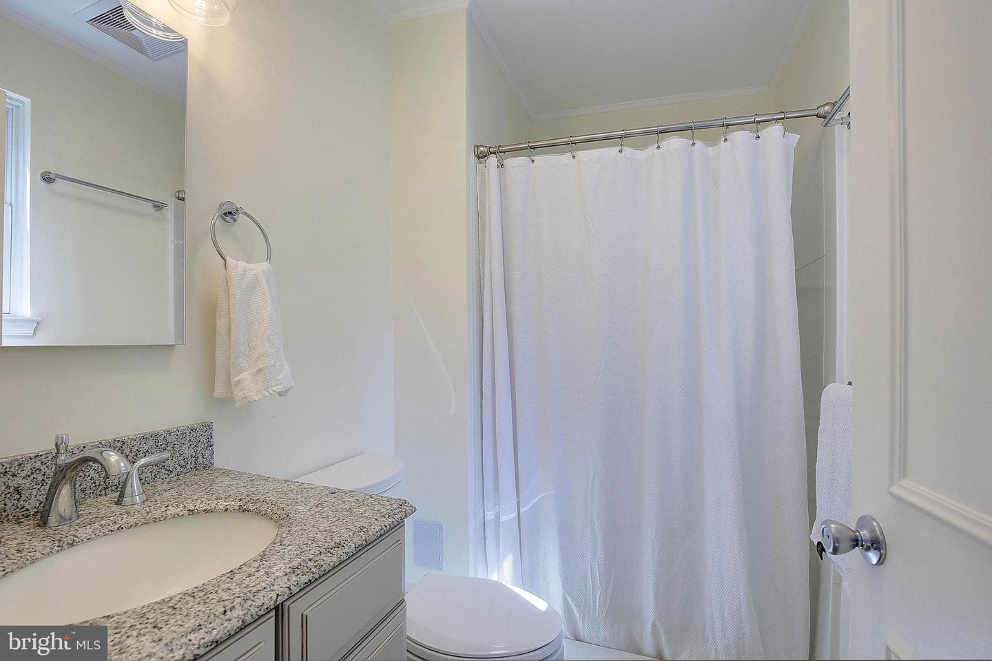 3243 Blackwalnut Drive photo 32