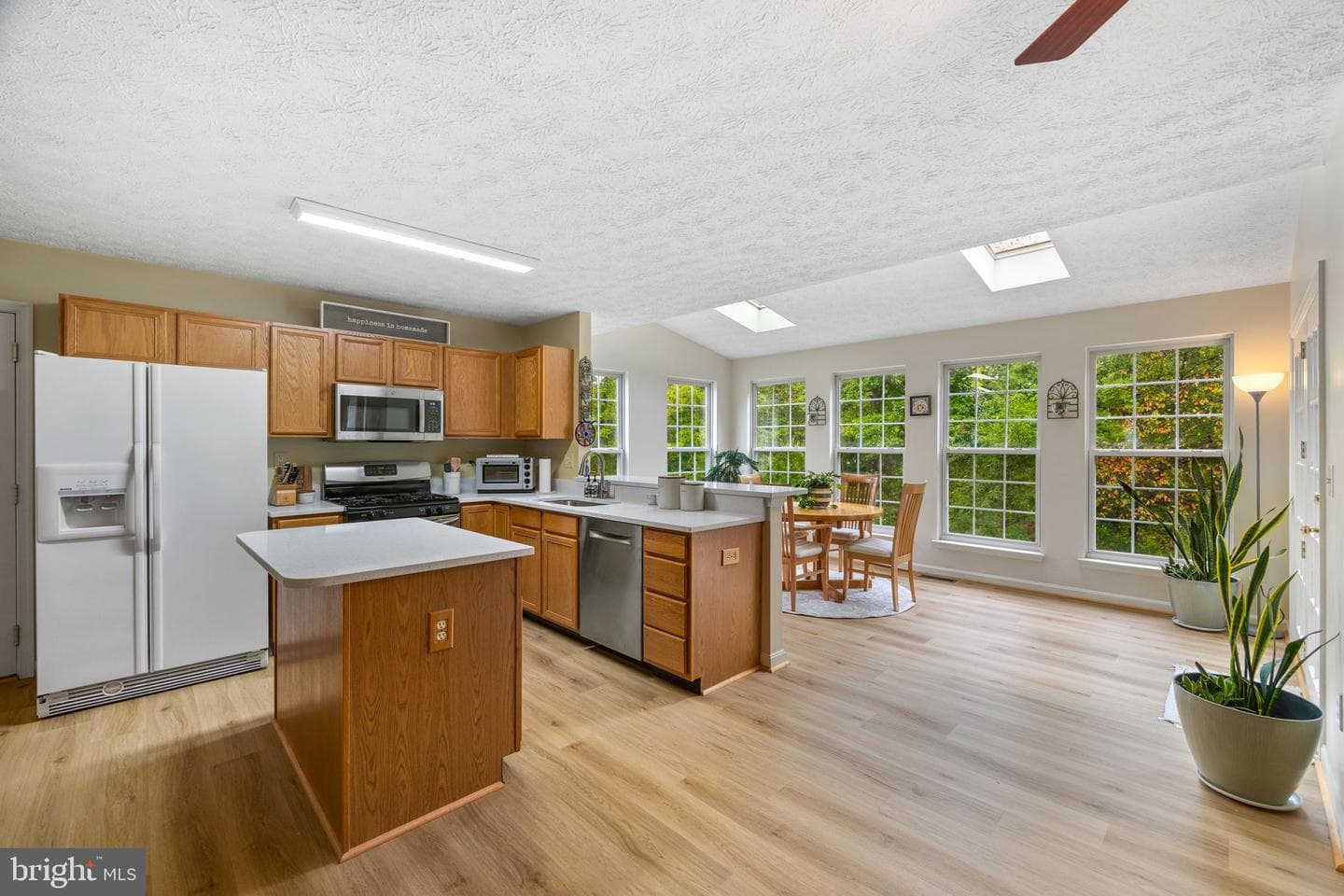8036 High Oak Road photo 4