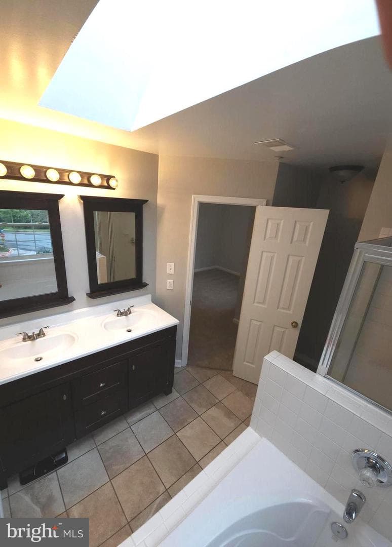 7903 Canter Court photo 33