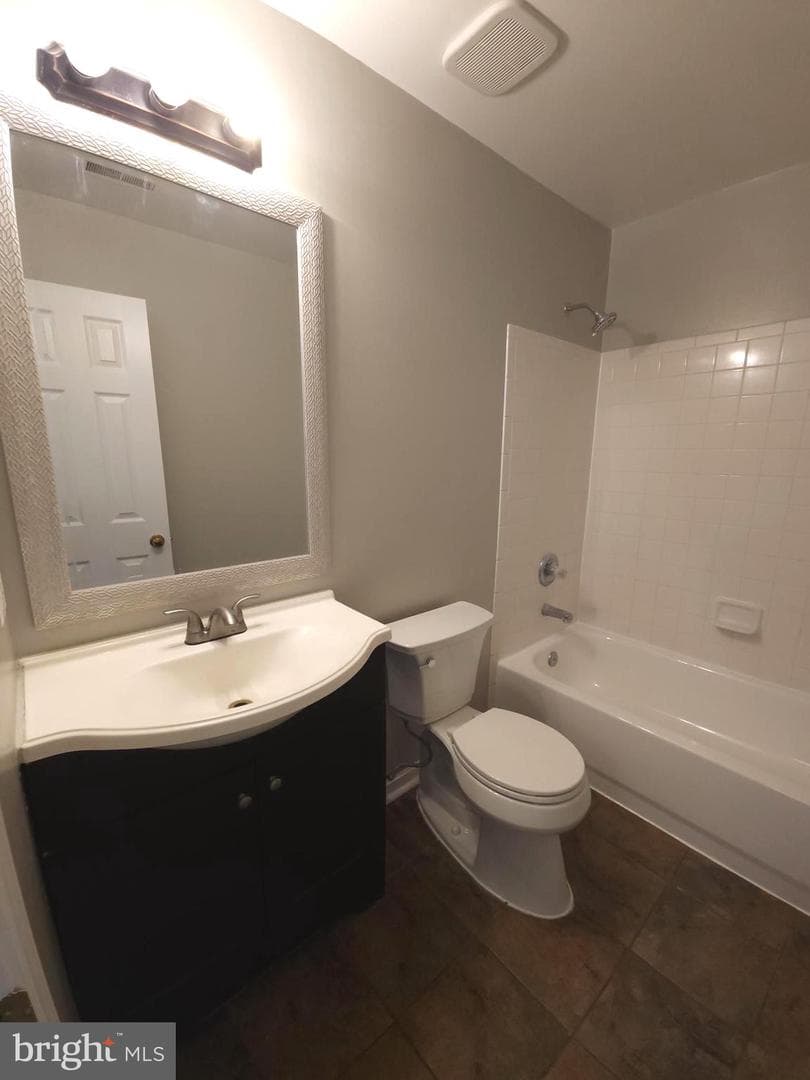 7903 Canter Court photo 46