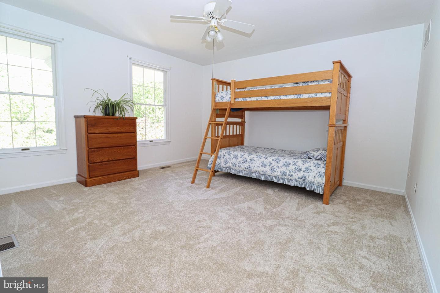 312 Wembly Way photo 36