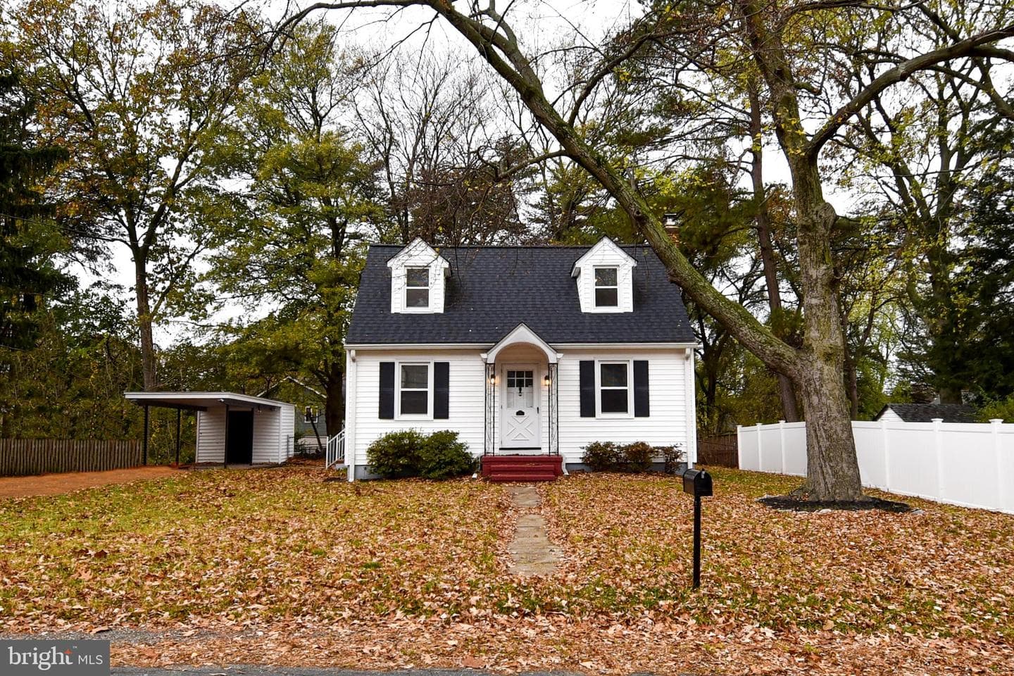 500 Dogwood Drive photo 2