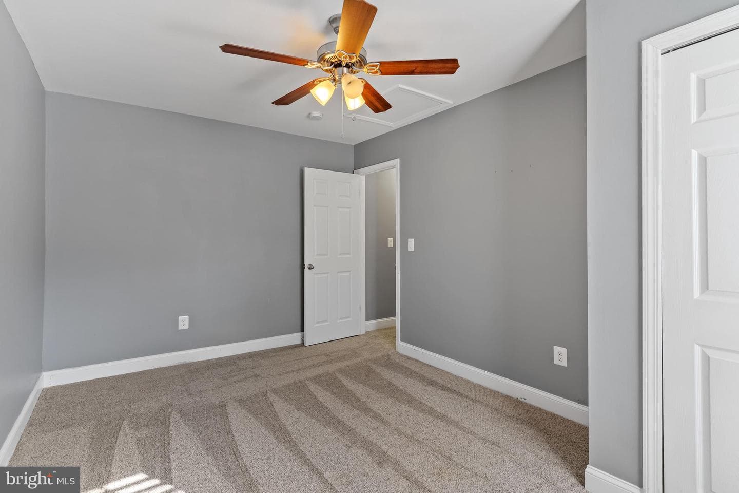 920 Judge Court E photo 9