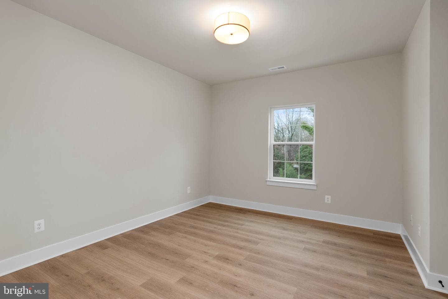 11 Stratford Drive photo 31