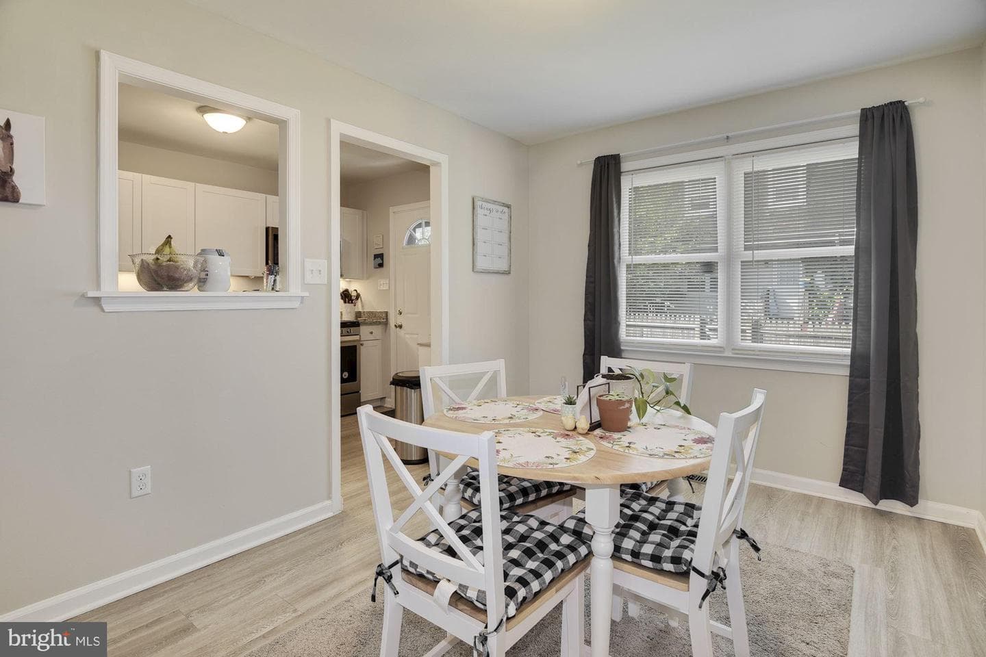 8208 Durness Court photo 9