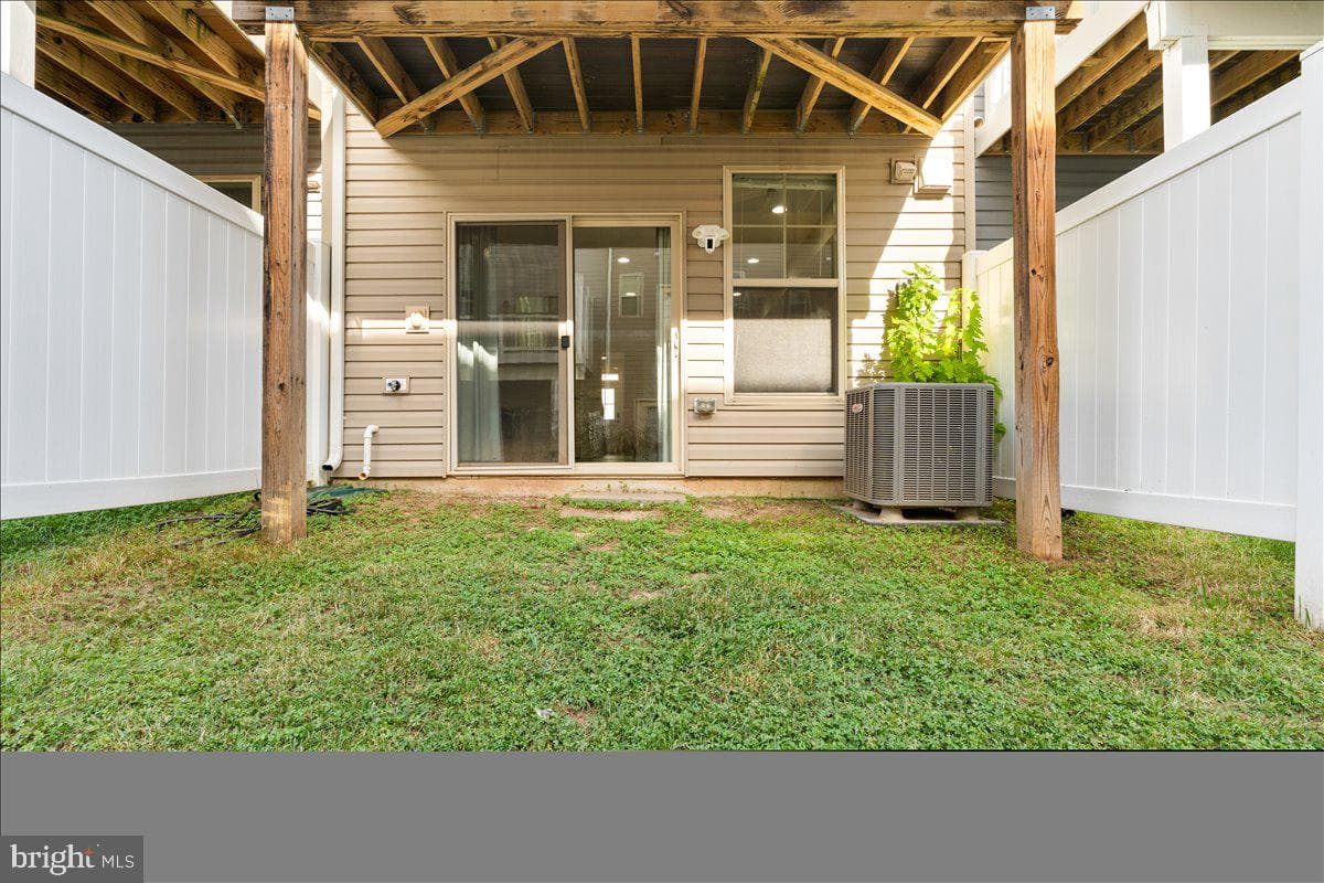623 Quarterpath Way photo 34