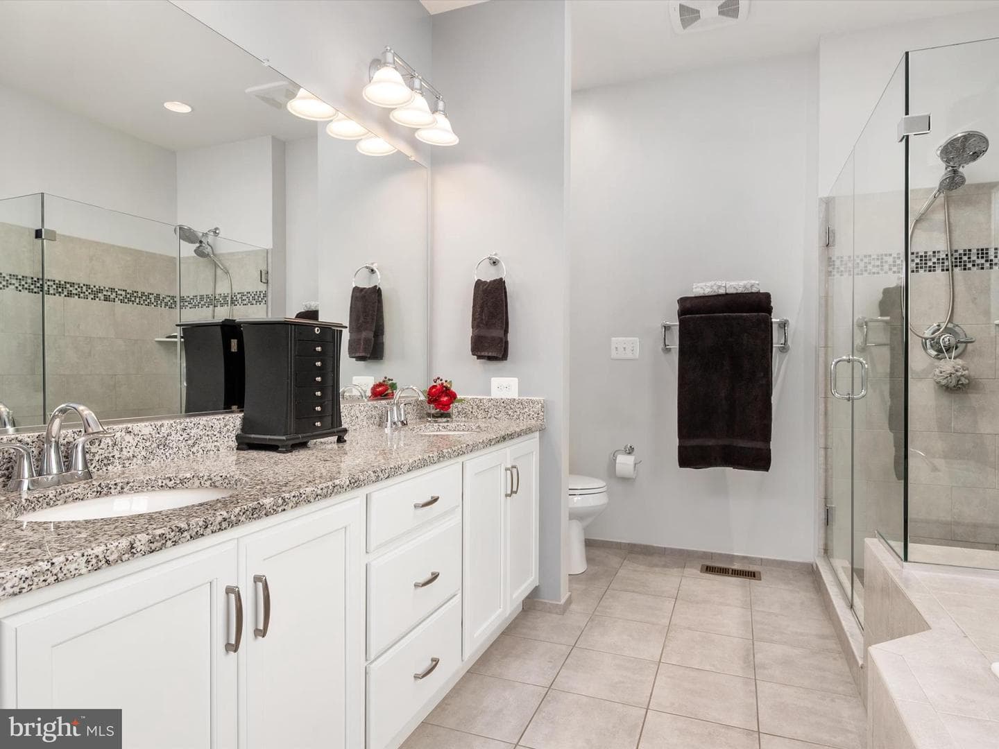 8237 Powers Drive photo 21