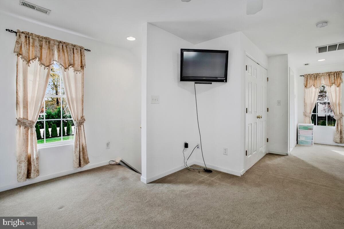7639 Jeannine Avenue photo 51