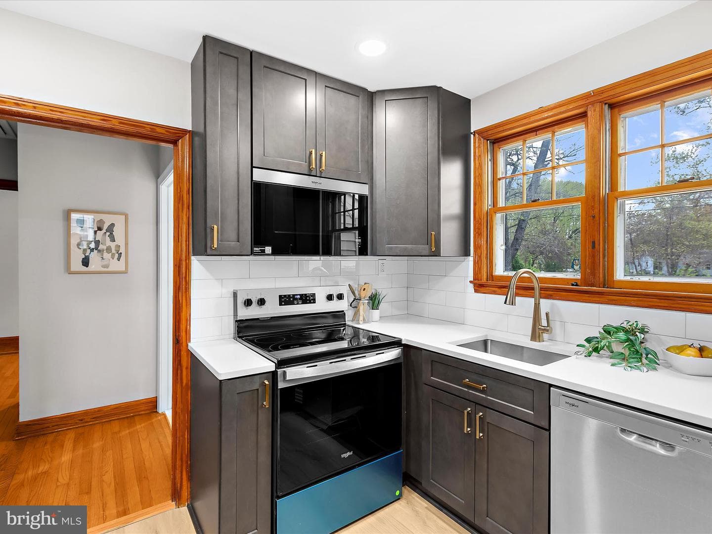 100 Sycamore Road photo 12