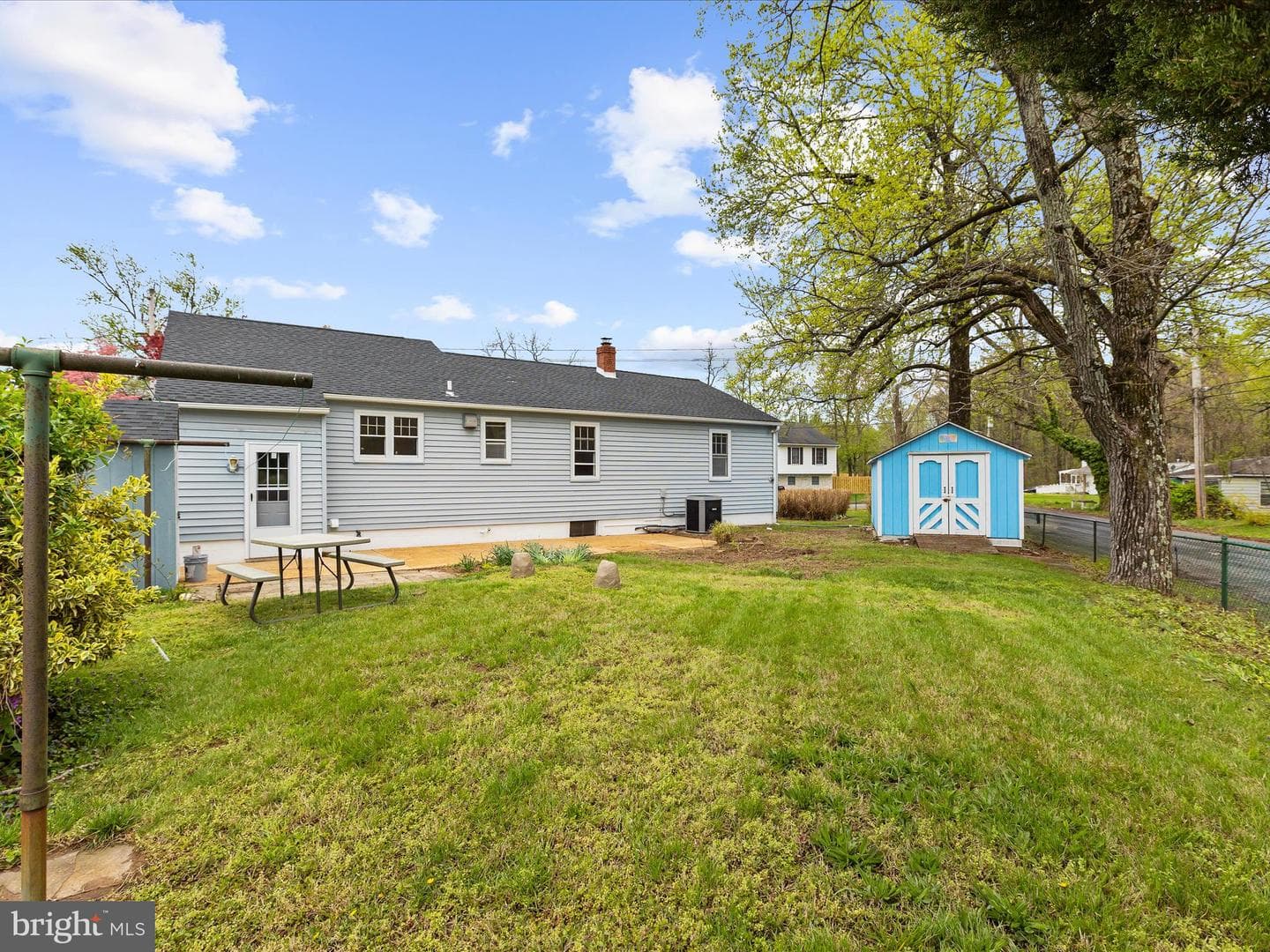 100 Sycamore Road photo 41