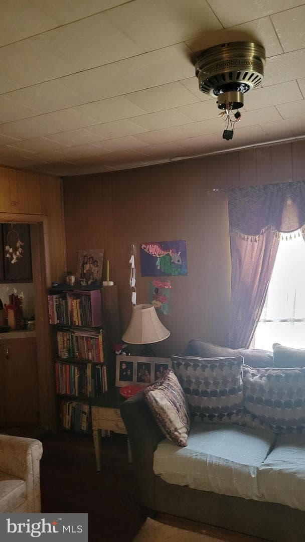 408 McBride Lane photo 7