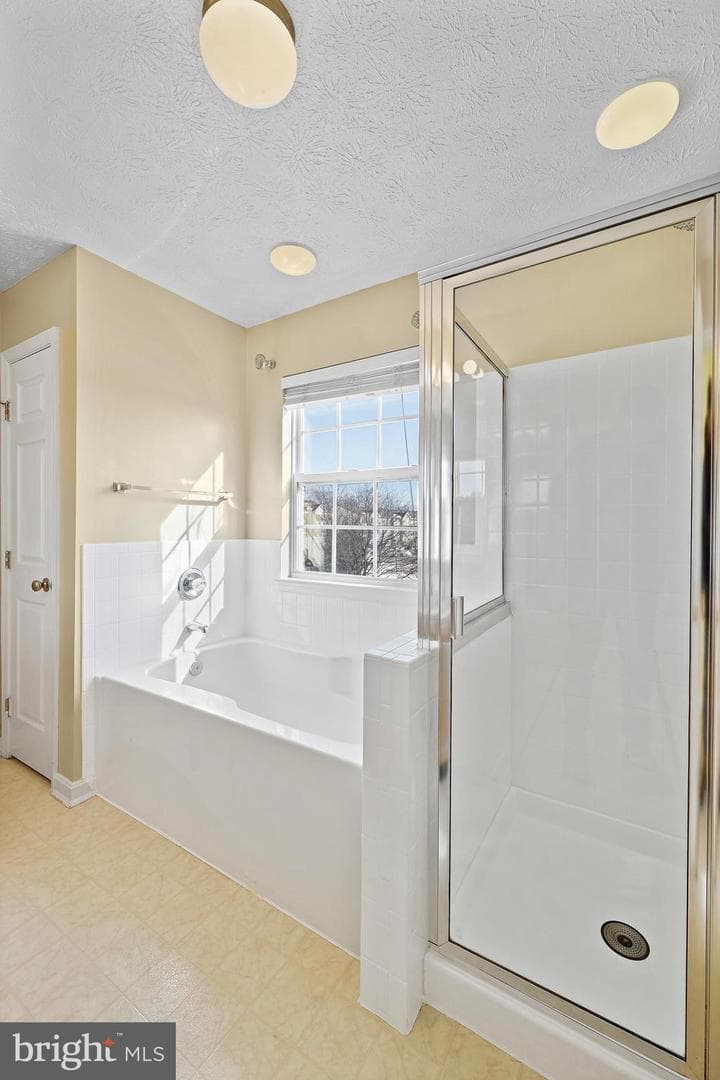 1646 Briarview Court #43 photo 16