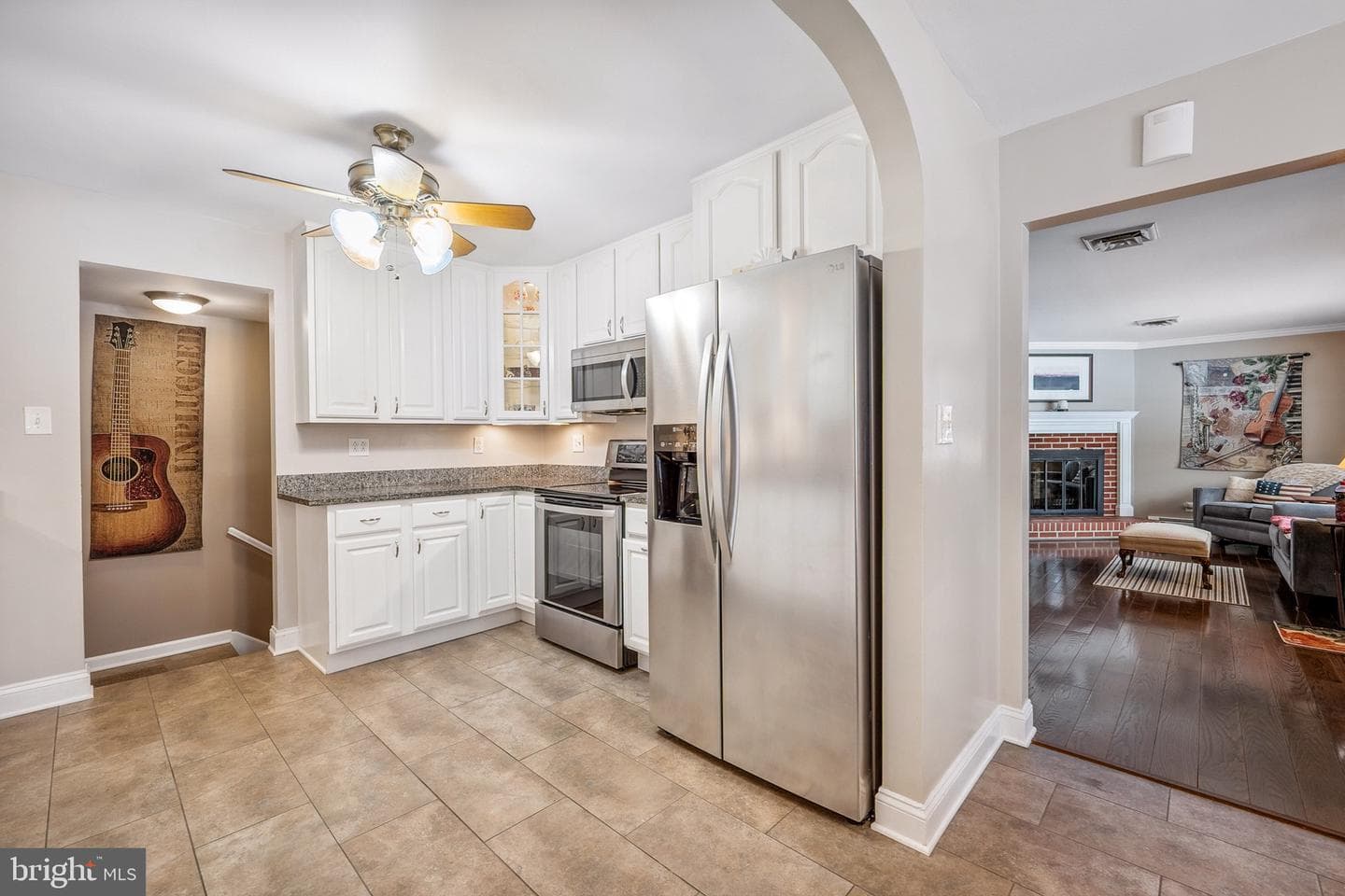 858 Stevenson Road photo 15