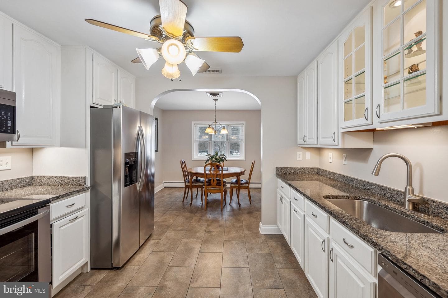 858 Stevenson Road photo 21