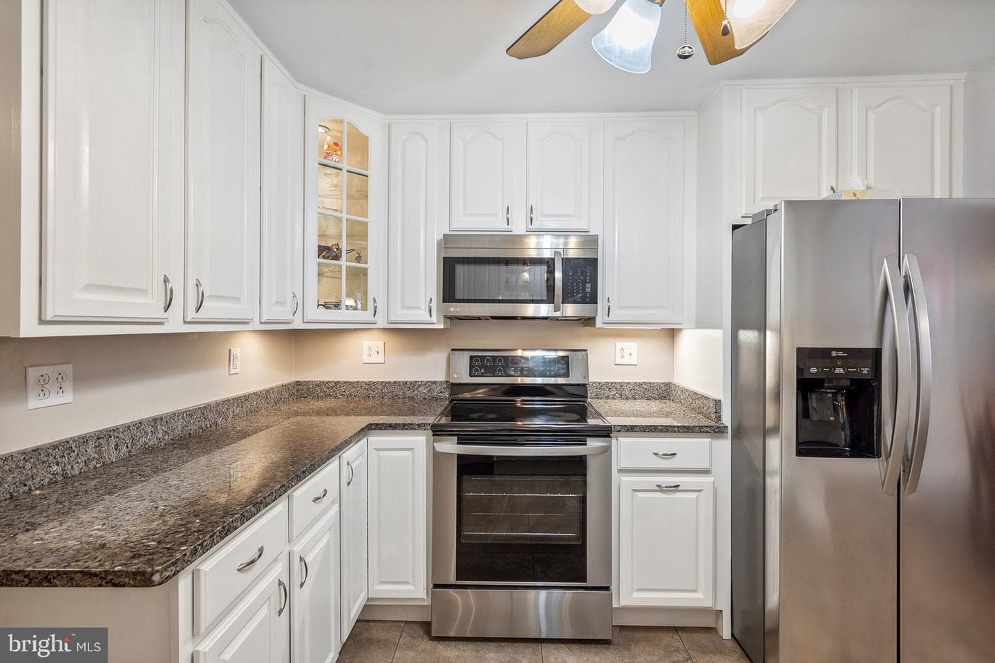 858 Stevenson Road photo 22