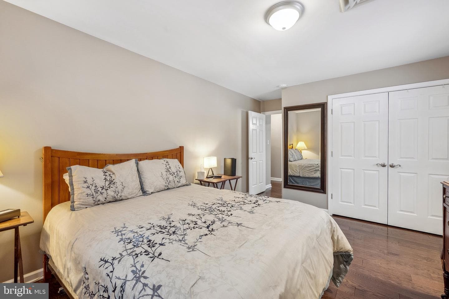 858 Stevenson Road photo 24