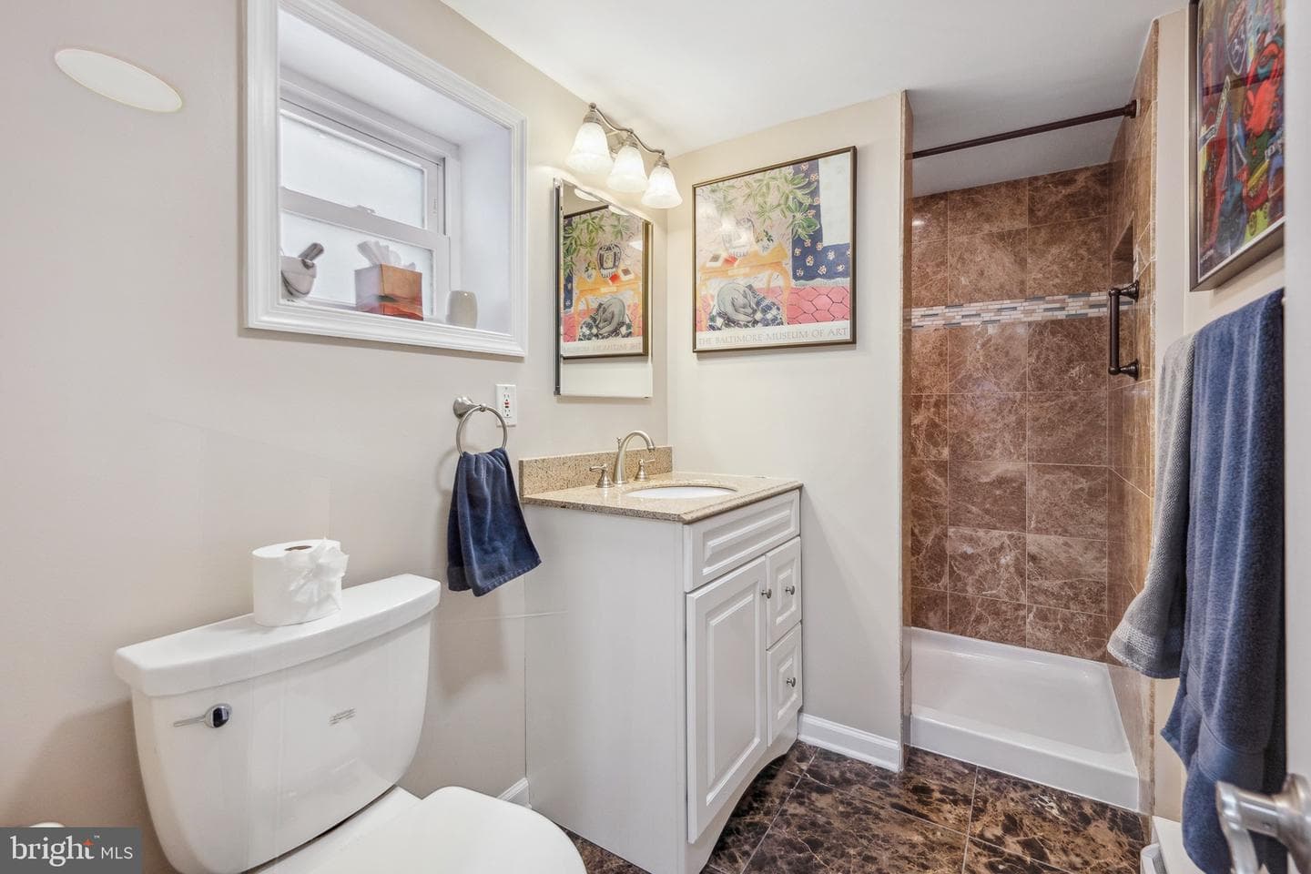 858 Stevenson Road photo 38