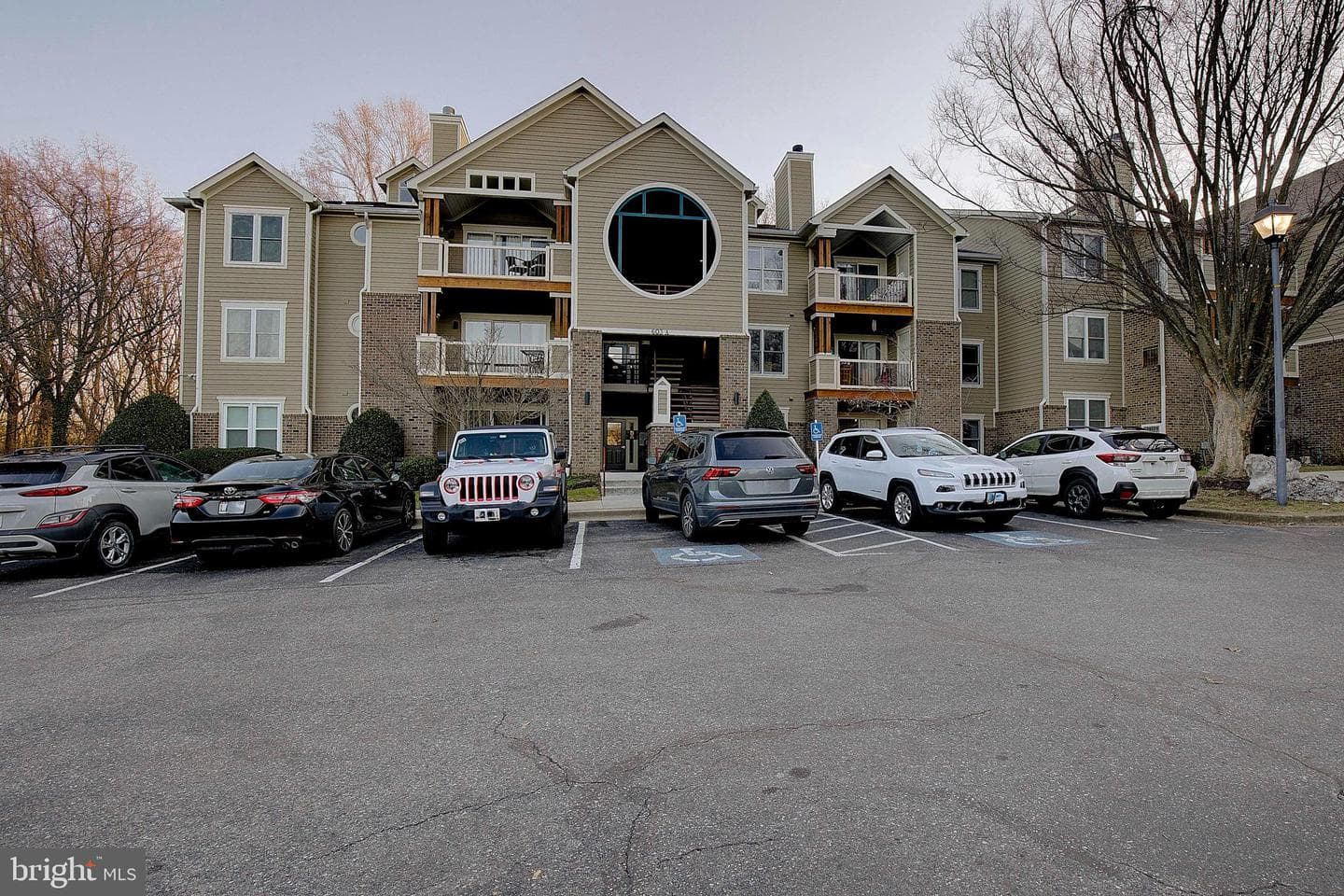 603 Admiral Drive #304 photo 1
